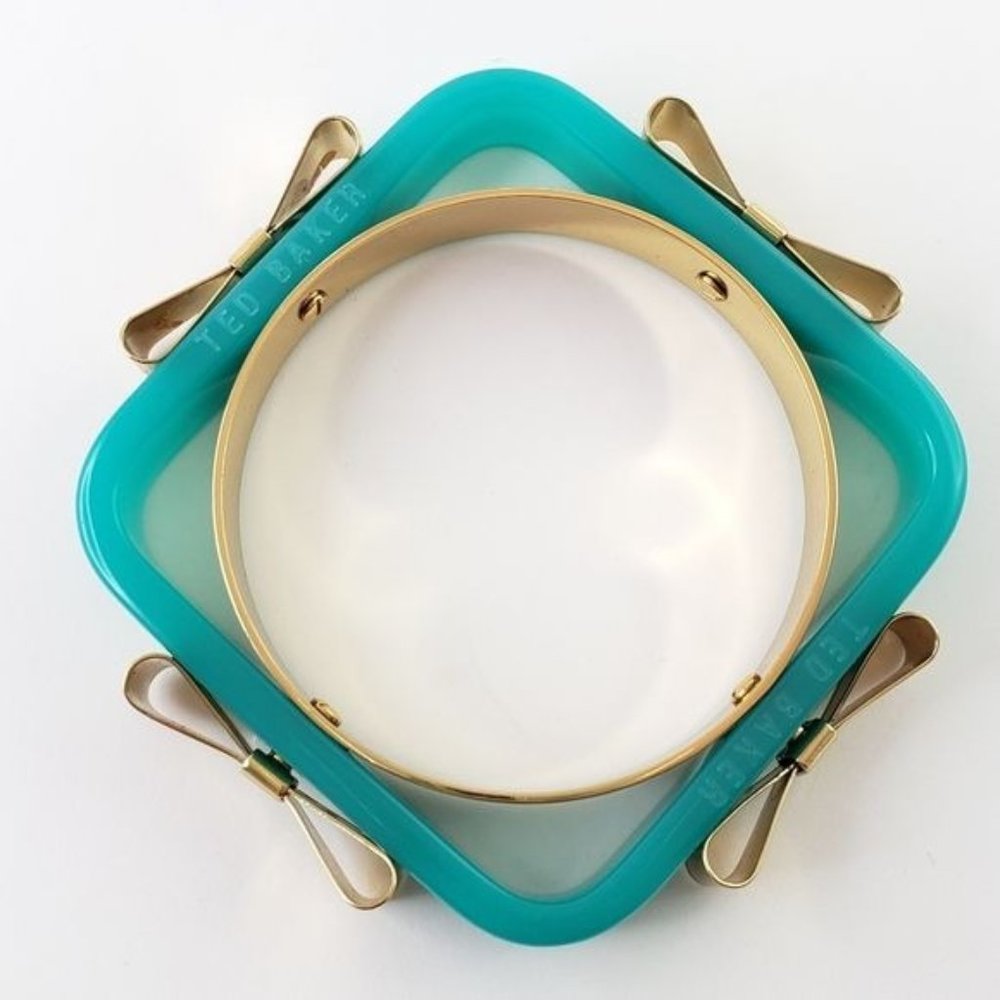 NWOT Ted Baker Turquoise Acrylic Gold Bow Square Bangle Bracelet